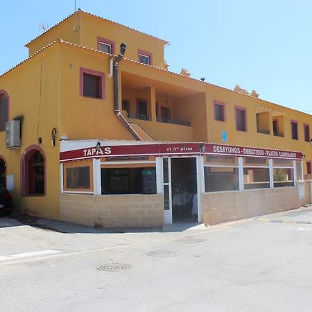 Apartamentos Turisticos Edificio Del Pino Sorbas Extérieur photo